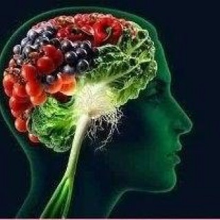Τροφές για να τονώσουν τον εγκέφαλο σας