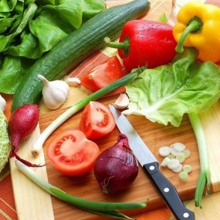 Η κατανάλωση λαχανικών βοηθάει στον κορεσμό του ορ